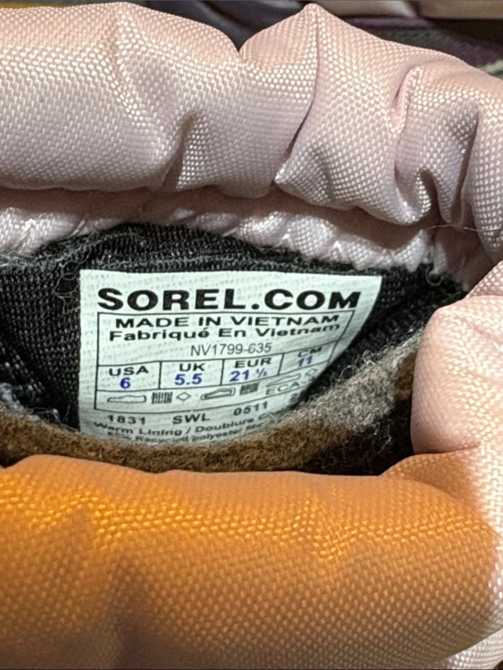 New sorel toddler boots